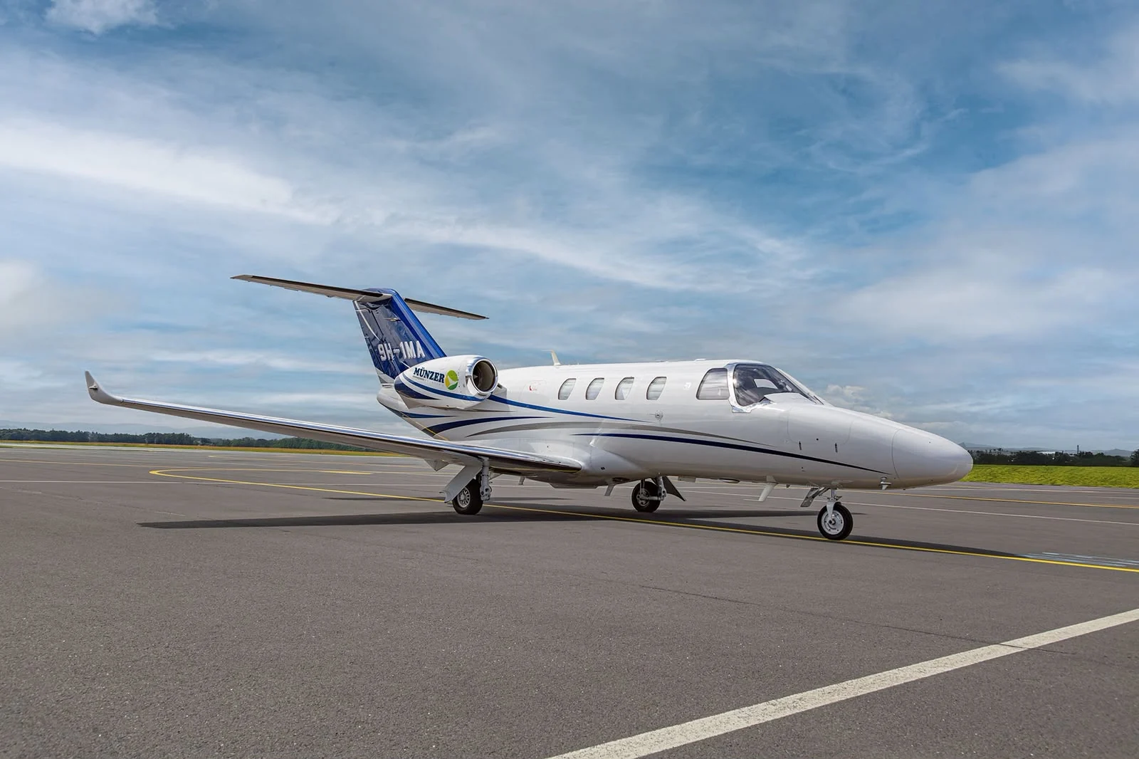 Cessna Citation M2 9H-1MA on the ramp in side view